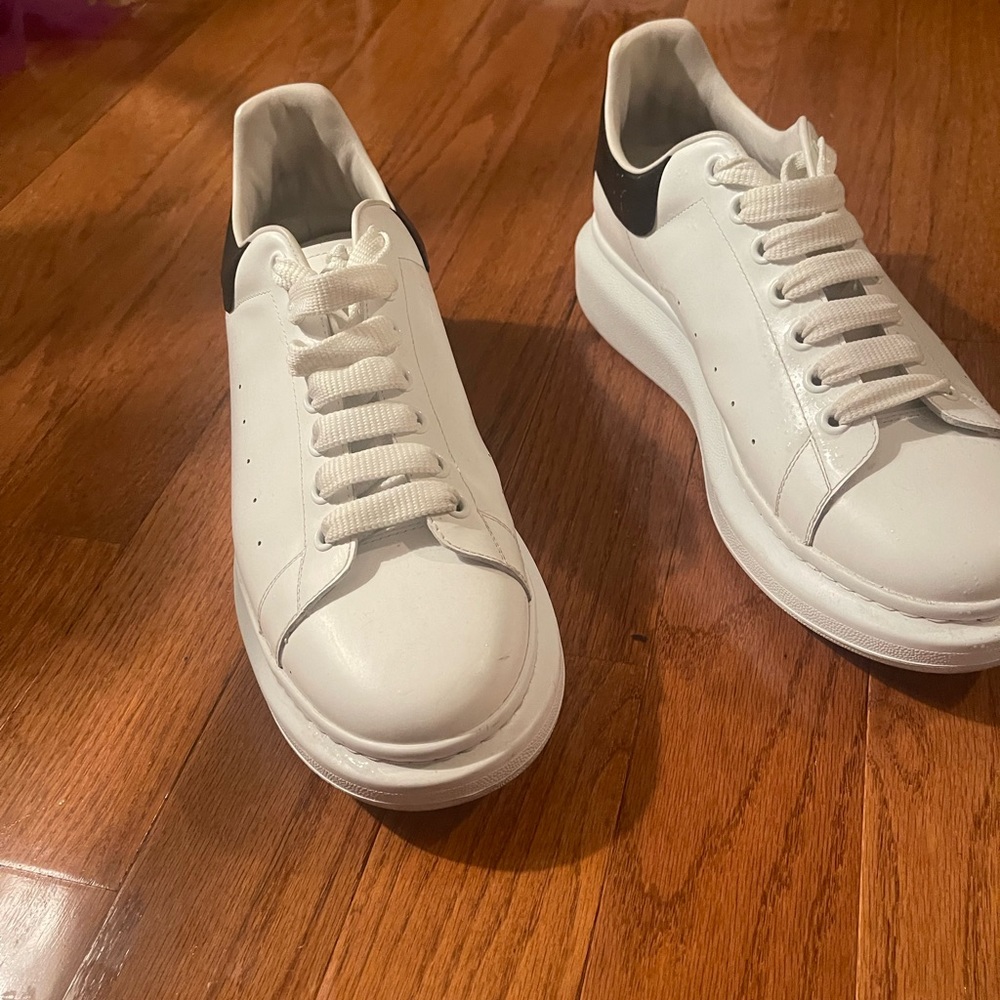 Alexander McQueen size 13/46.5 white wand black sneakers.
